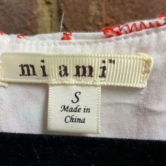 Miami Red & White Embroidered Peplum Top Size Small - Picture 5 of 7